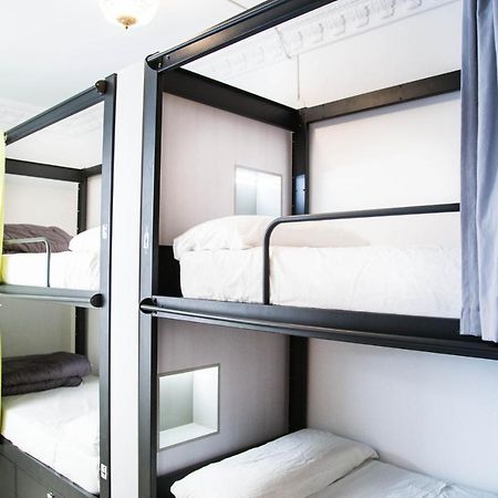 Onefam Catedral Hostel Sevilla Kültér fotó